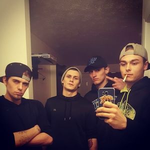 Meet your Posher, Logan